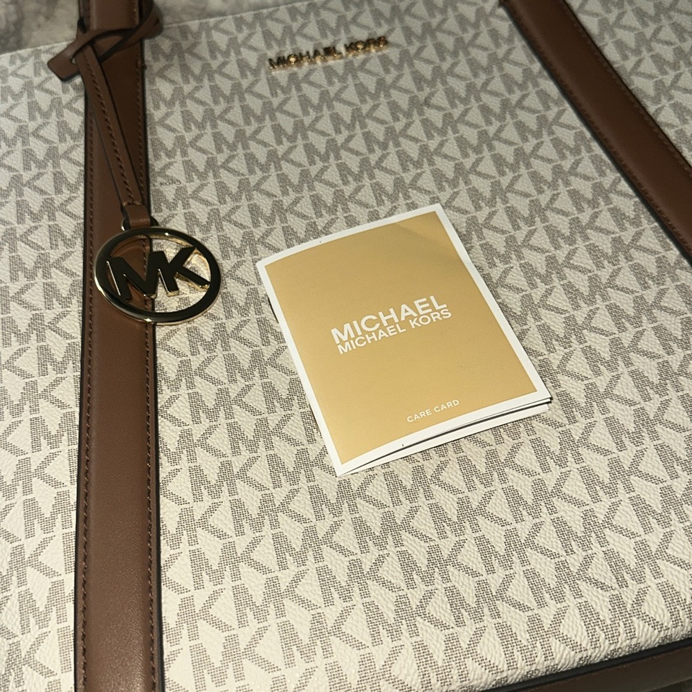 Michael Kors Cream and Brown Tote Bag - Picture 8 of 12